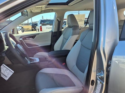 2025 Toyota RAV4 XLE Premium