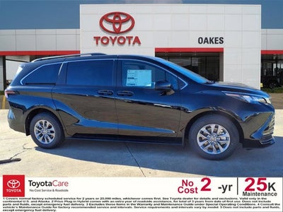 2025 Toyota Sienna LE