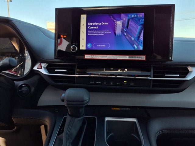 2025 Toyota Sienna LE