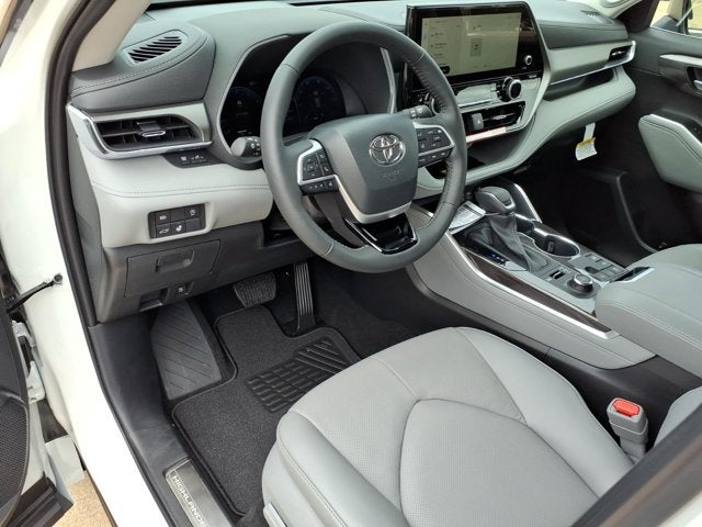 2026 Toyota Highlander Limited