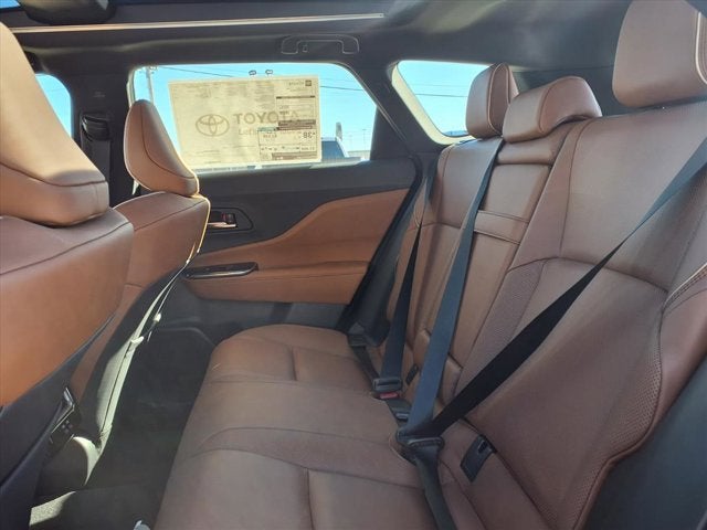 2025 Toyota Toyota Crown Signia Limited