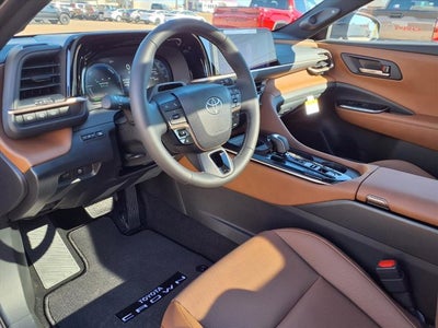 2025 Toyota Toyota Crown Signia Limited