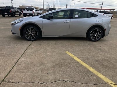 2024 Toyota Prius XLE