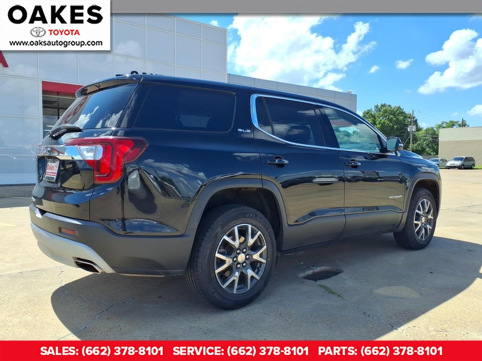 2022 GMC Acadia SLE