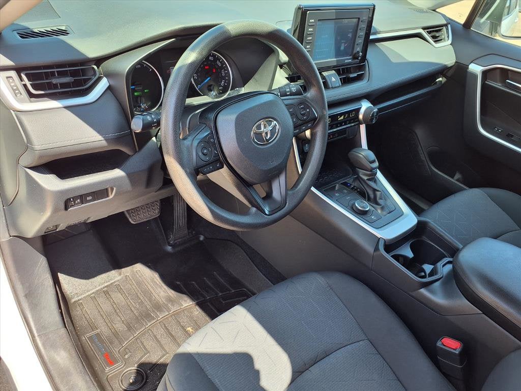 2020 Toyota RAV4 Hybrid XLE