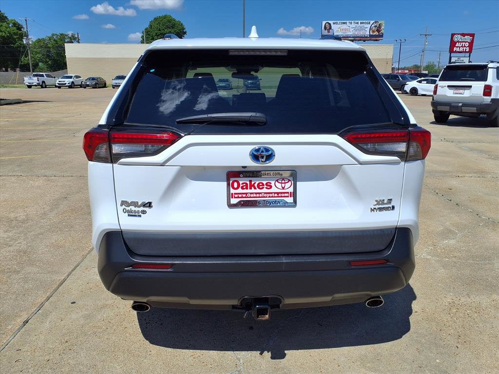 2020 Toyota RAV4 Hybrid XLE