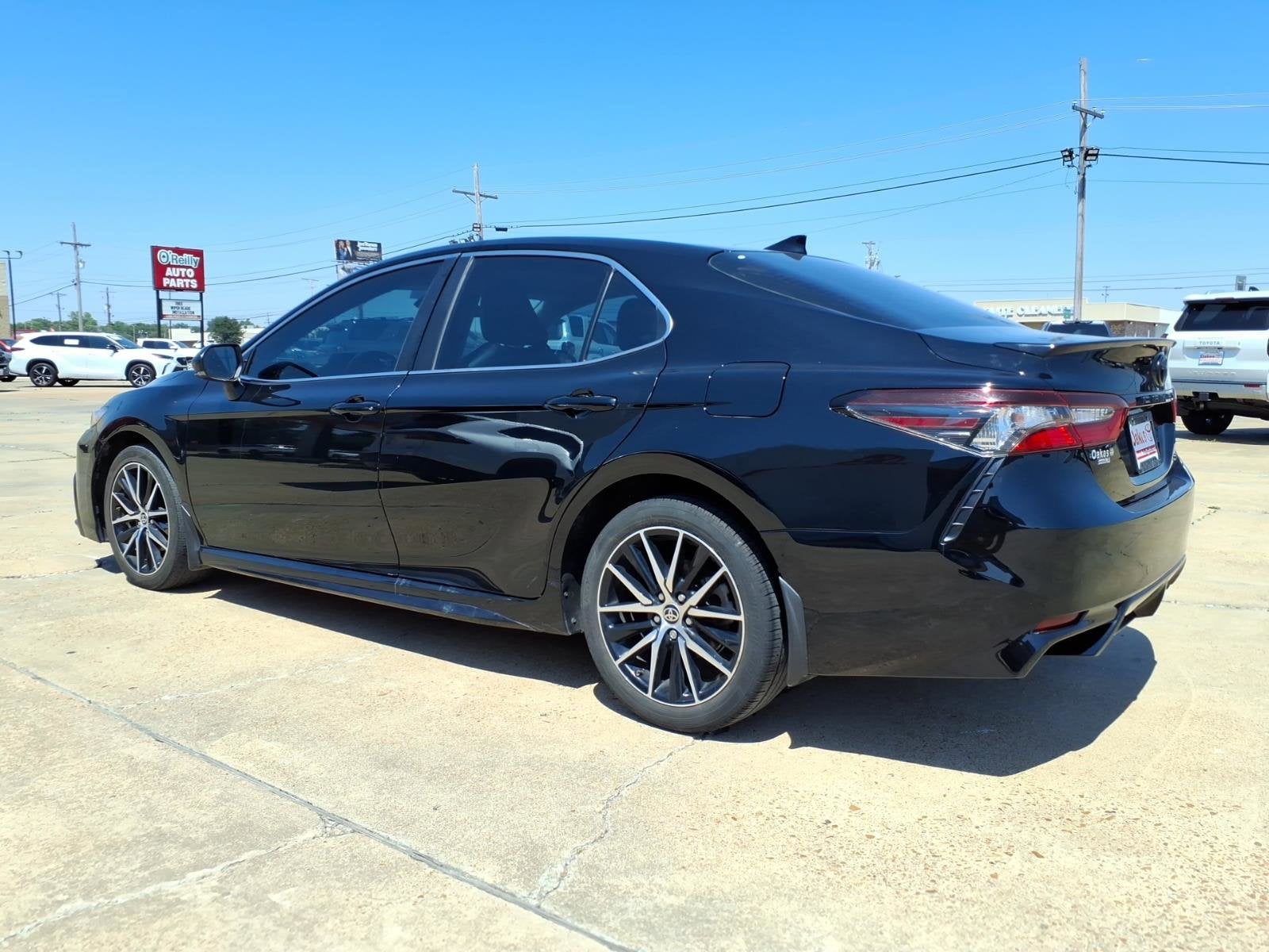 2023 Toyota Camry SE