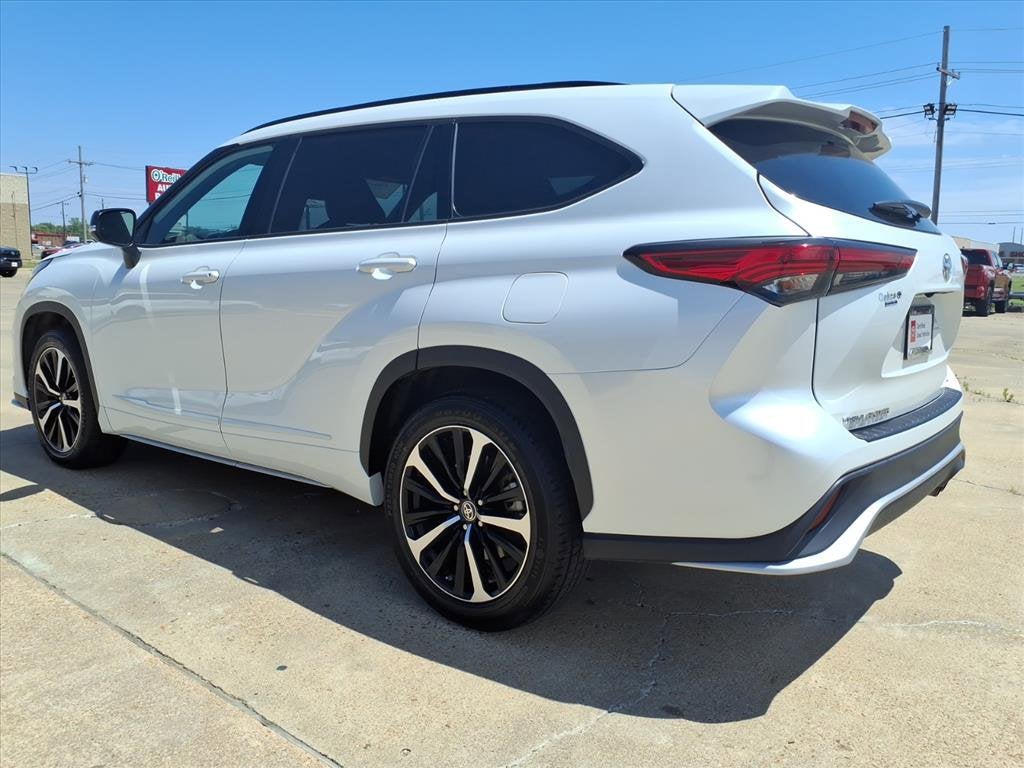 2022 Toyota Highlander XSE