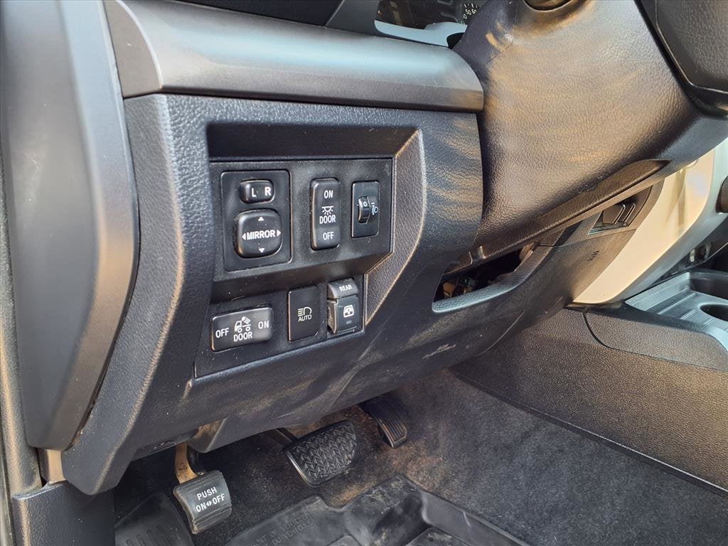 2019 Toyota Tundra 4WD SR5