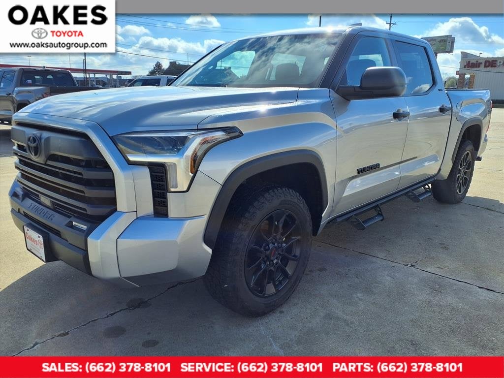 2024 Toyota Tundra 4WD SR5