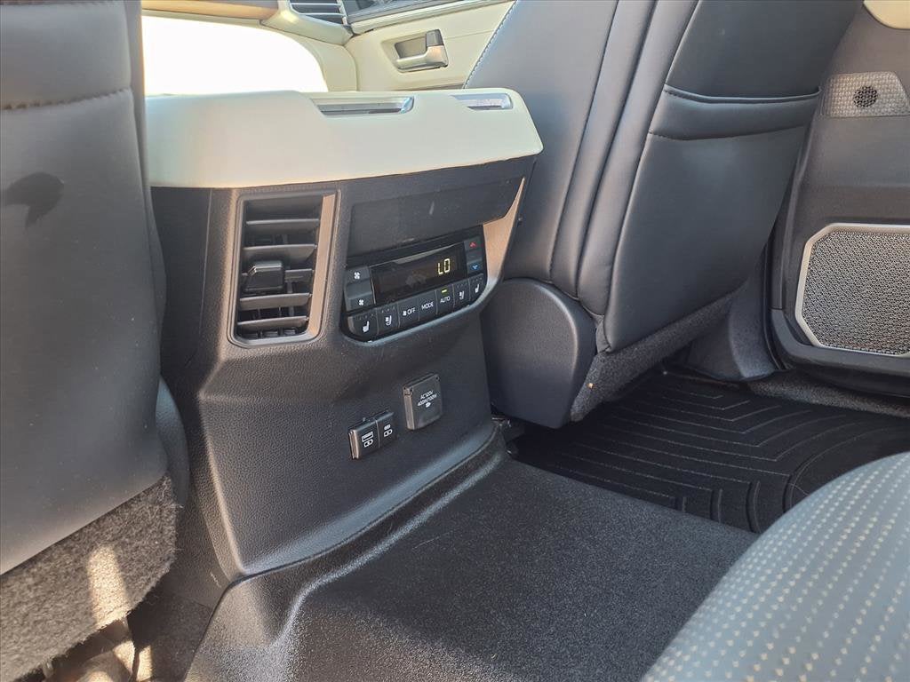 2023 Toyota Sequoia Capstone