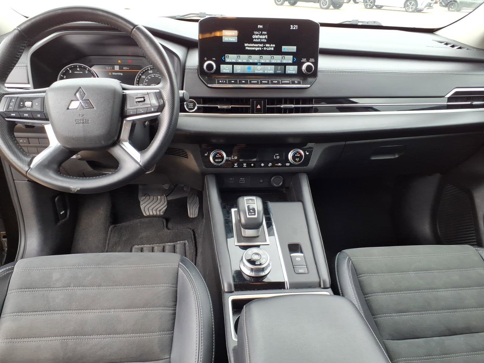2024 Mitsubishi Outlander SE