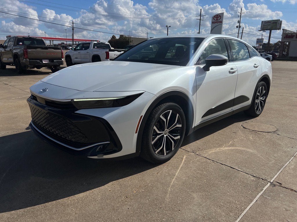 2023 Toyota Crown XLE