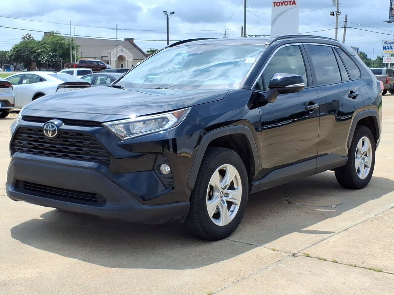 2019 Toyota RAV4 XLE