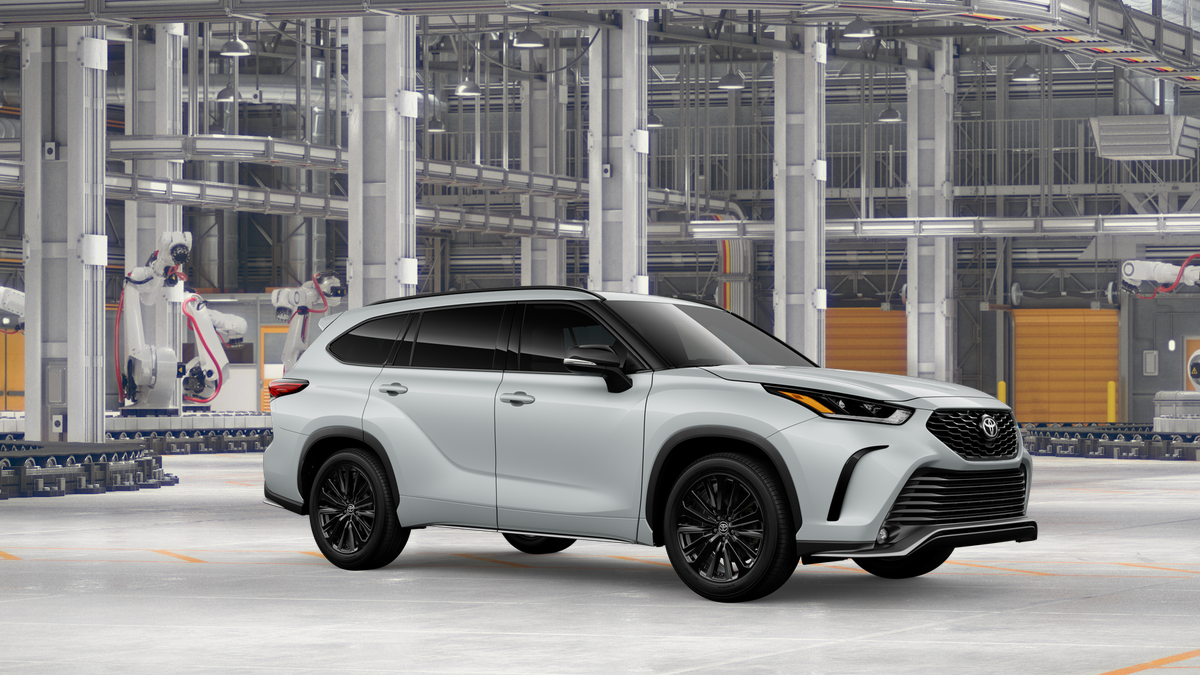 2026 Toyota Highlander XSE